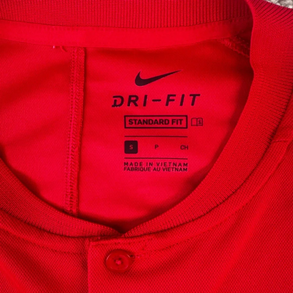 Nike Dri-FIT Blade Collar Polo Shirt Mens Small Red Standard Fit Swoosh Golf